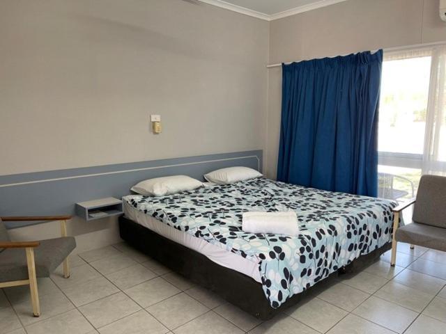 Cardwell Beachcomber Motel & Tourist Park Buitenkant foto