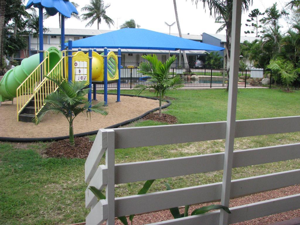 Cardwell Beachcomber Motel & Tourist Park Buitenkant foto