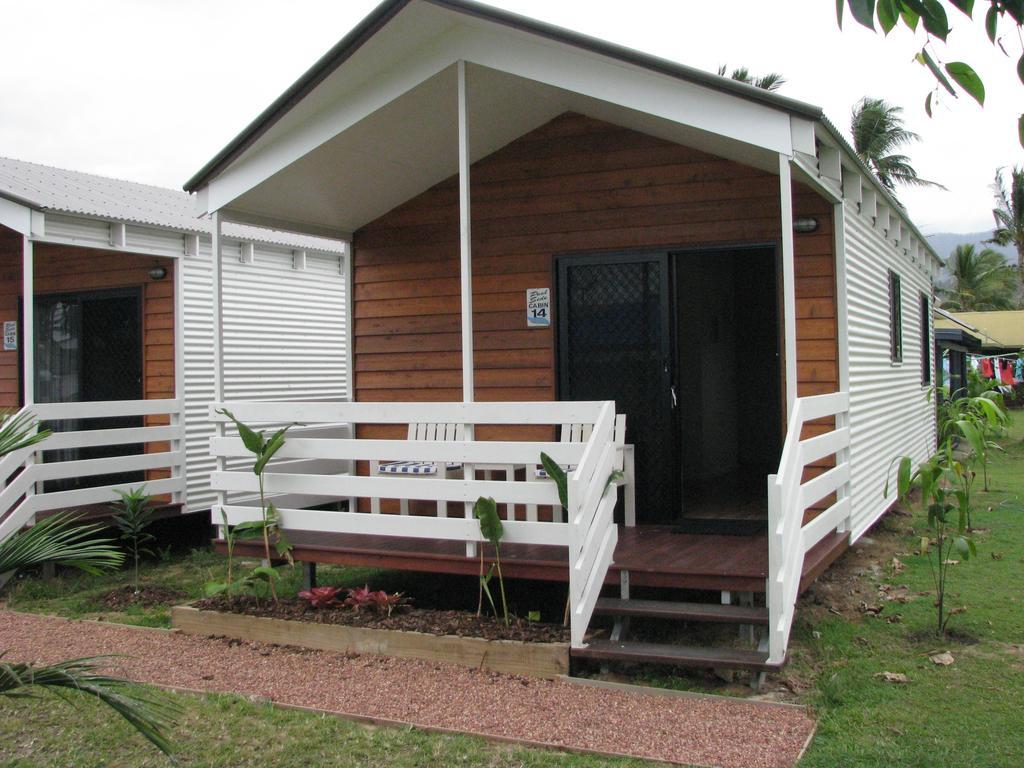 Cardwell Beachcomber Motel & Tourist Park Buitenkant foto