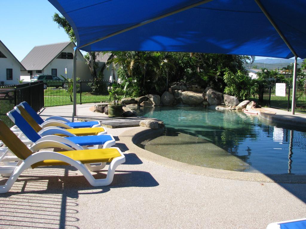 Cardwell Beachcomber Motel & Tourist Park Buitenkant foto