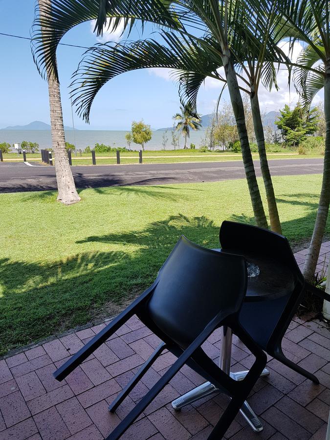 Cardwell Beachcomber Motel & Tourist Park Buitenkant foto