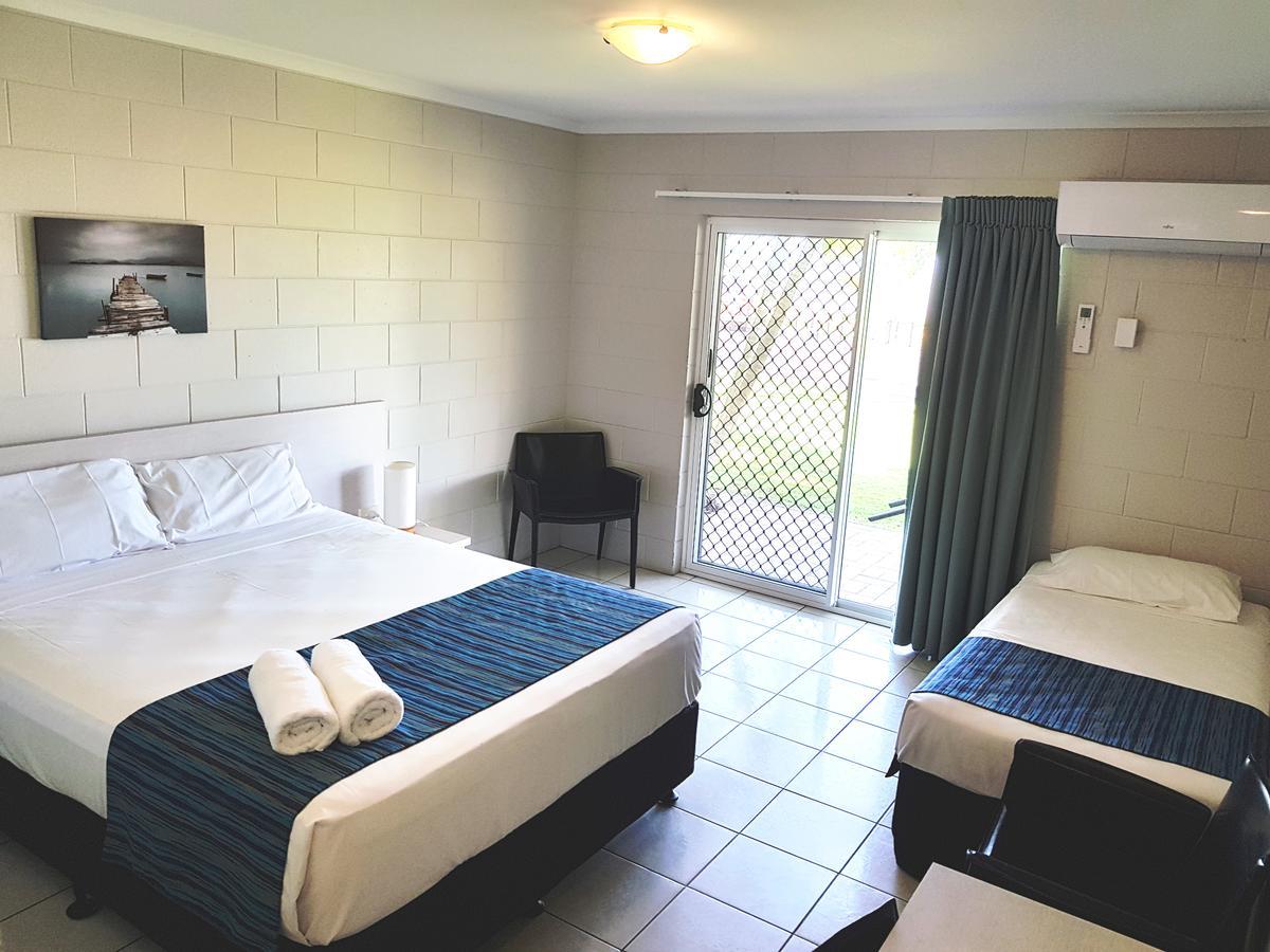 Cardwell Beachcomber Motel & Tourist Park Buitenkant foto